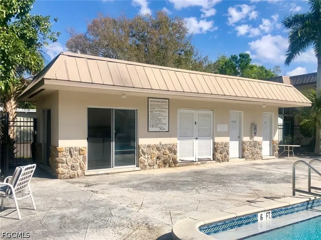 1560 Colonial Boulevard Fort Myers FL 33907