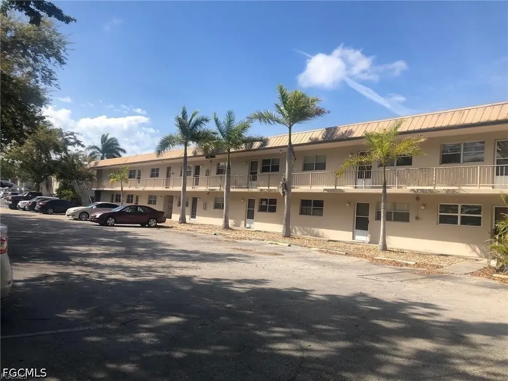 1560 Colonial Boulevard Fort Myers FL 33907