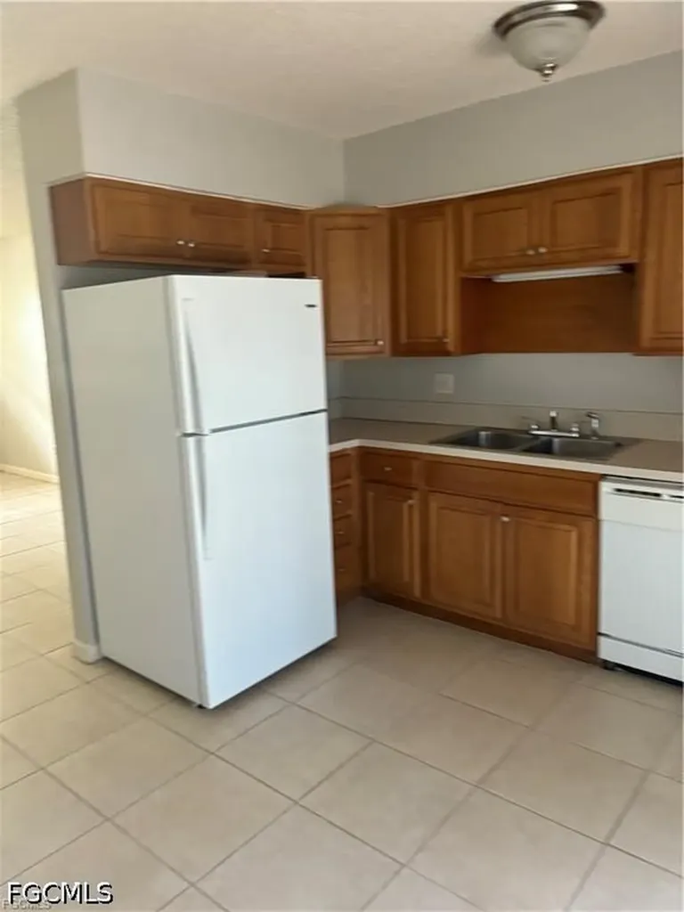 1560 Colonial Boulevard Fort Myers FL 33907