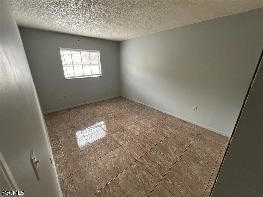 3704 Broadway Fort Myers FL 33901