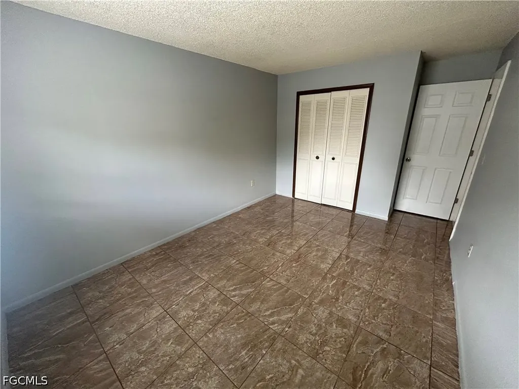 3704 Broadway Fort Myers FL 33901