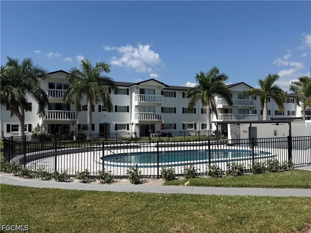 3704 Broadway Fort Myers FL 33901