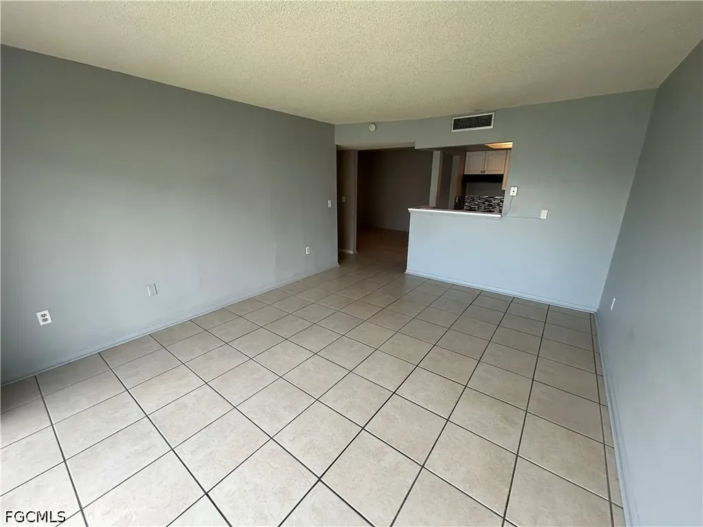 3704 Broadway Fort Myers FL 33901
