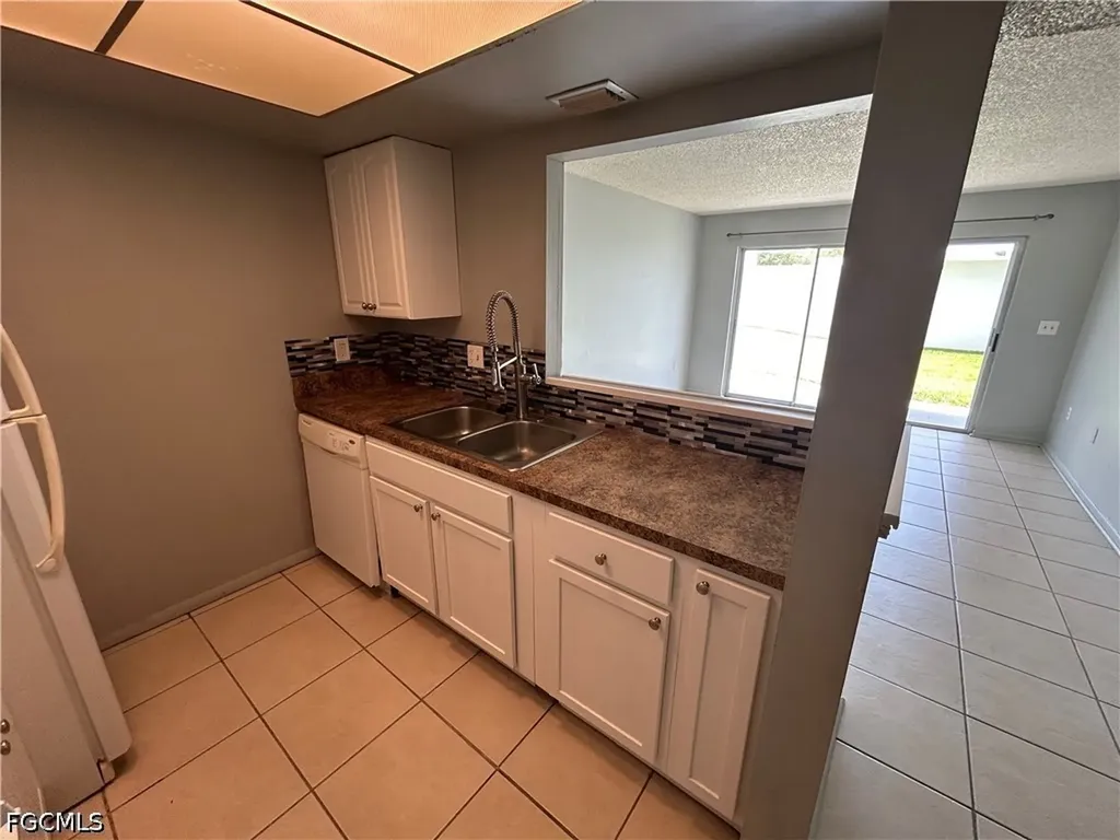 3704 Broadway Fort Myers FL 33901