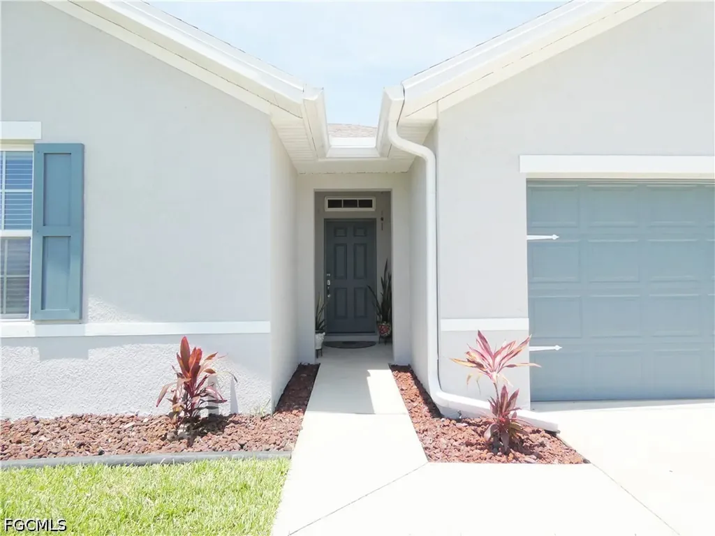 4630 SW 16th Place Cape Coral FL 33914