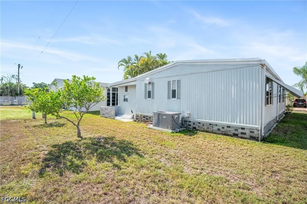 3073 Longview Lane North Fort Myers FL 33917