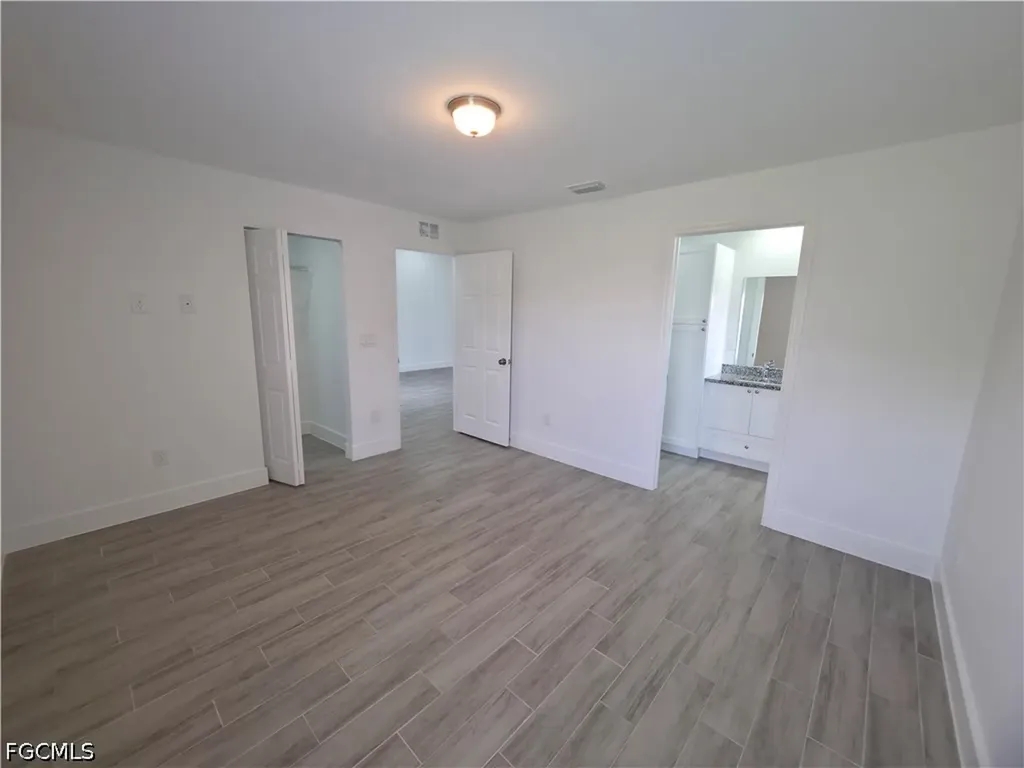 2907 SW Santa Barbara Place Cape Coral FL 33914