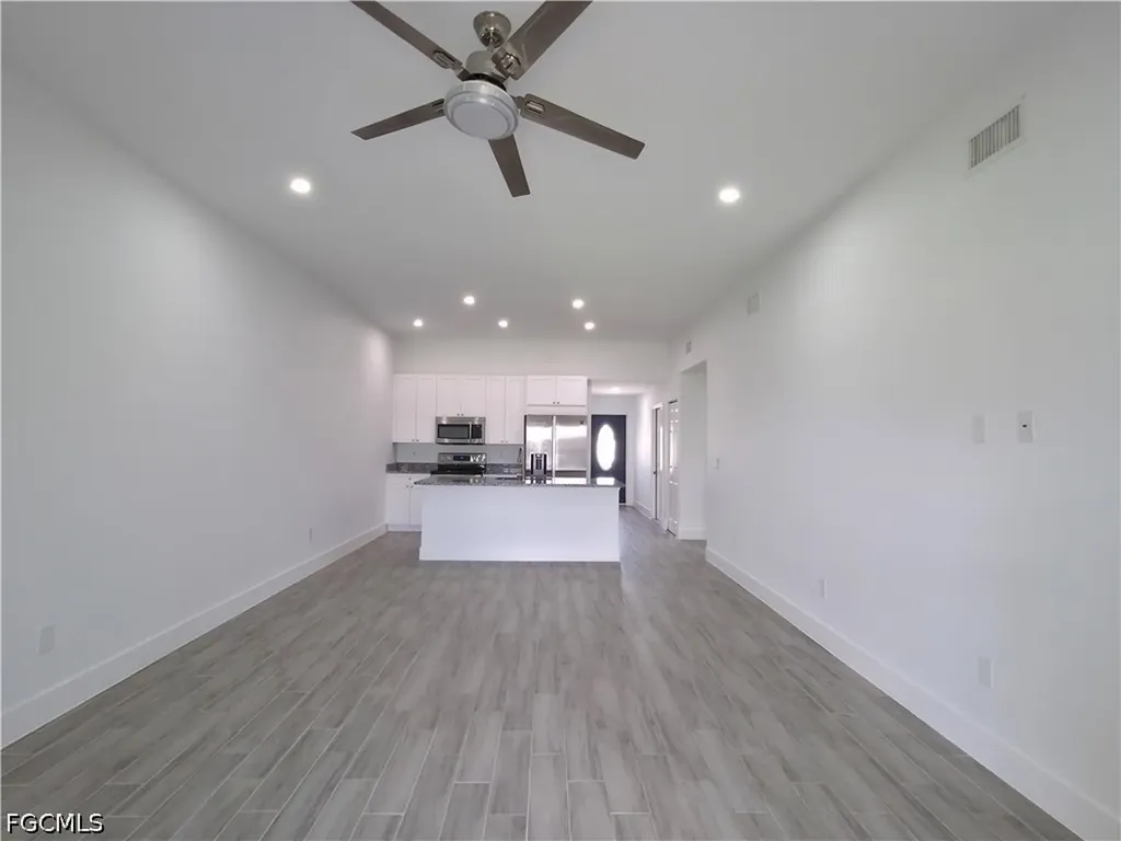 2907 SW Santa Barbara Place Cape Coral FL 33914
