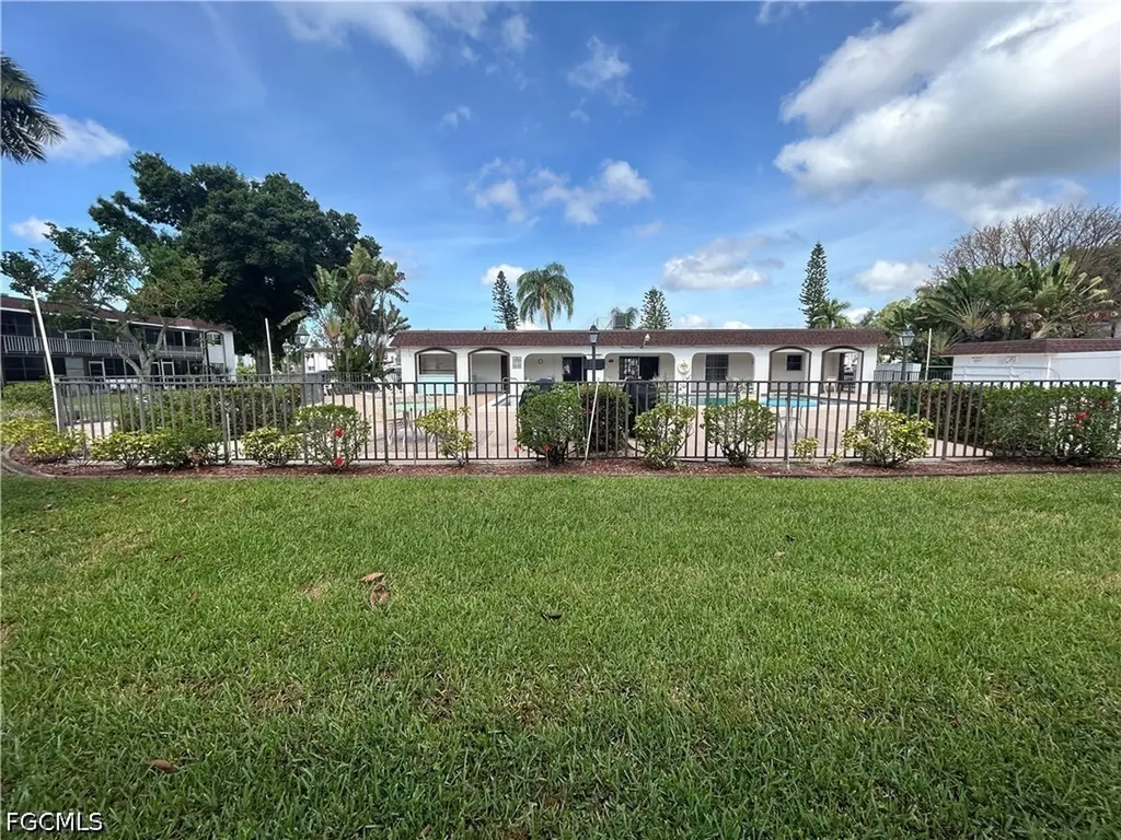 2828 Jackson Street Fort Myers FL 33901