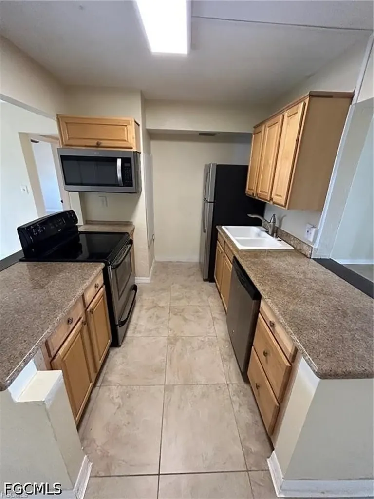 2828 Jackson Street Fort Myers FL 33901