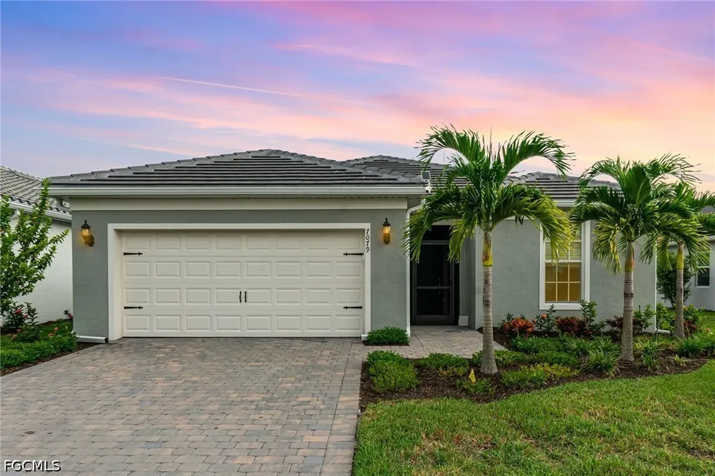 7079 Chapel Creek Lane North Fort Myers FL 33917