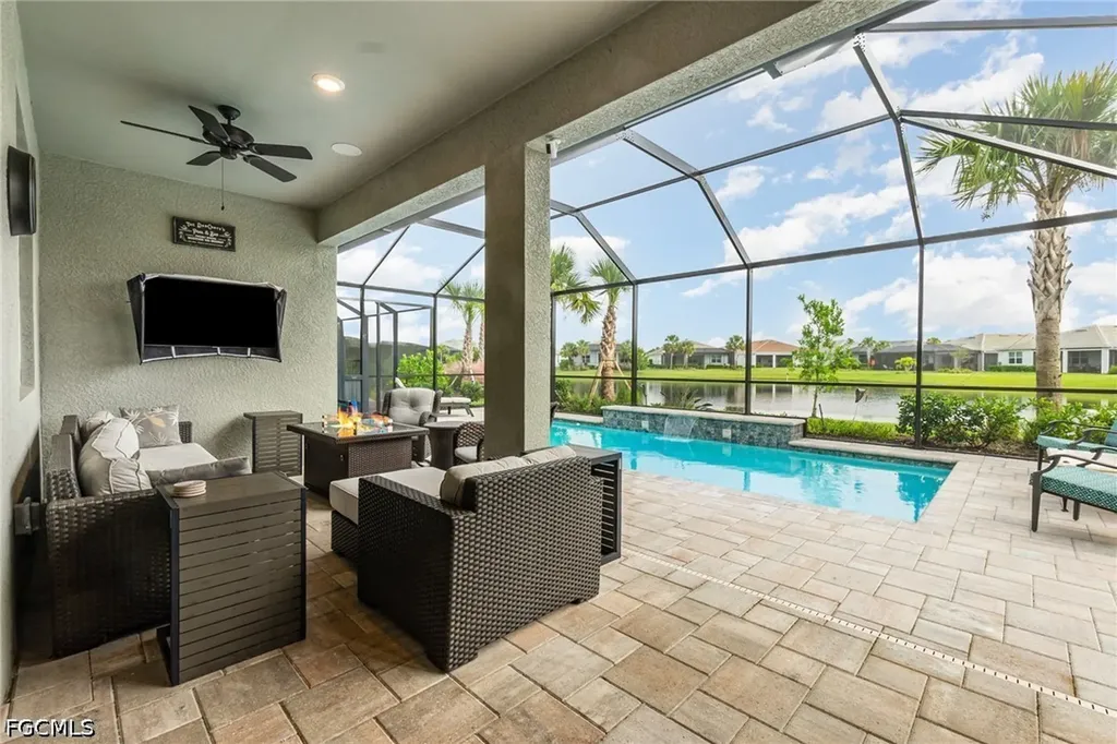 7079 Chapel Creek Lane North Fort Myers FL 33917