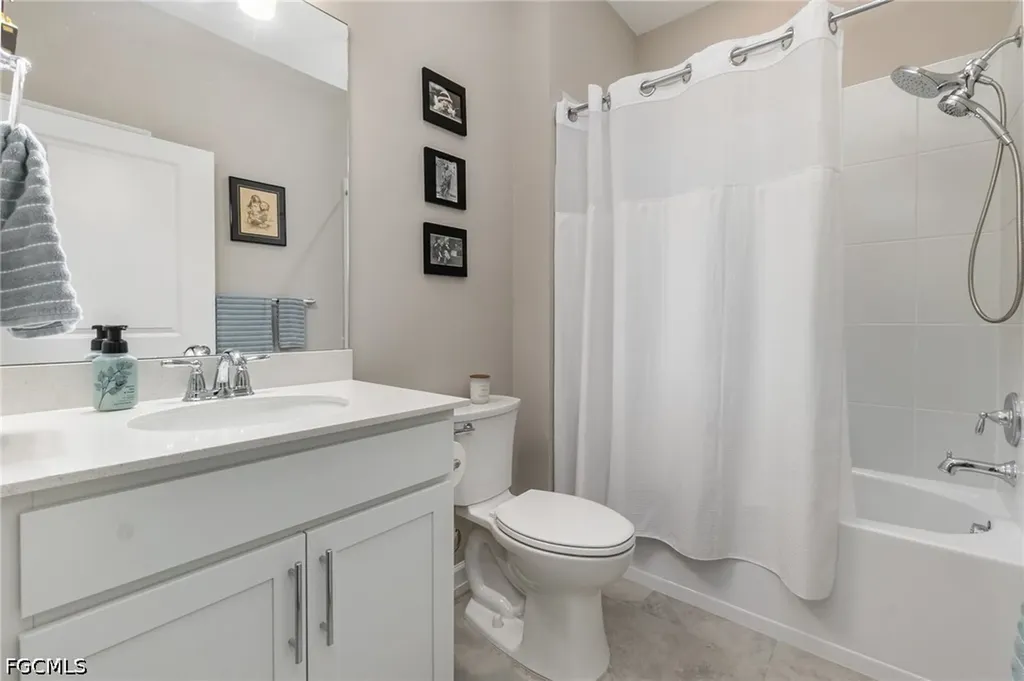 7079 Chapel Creek Lane North Fort Myers FL 33917