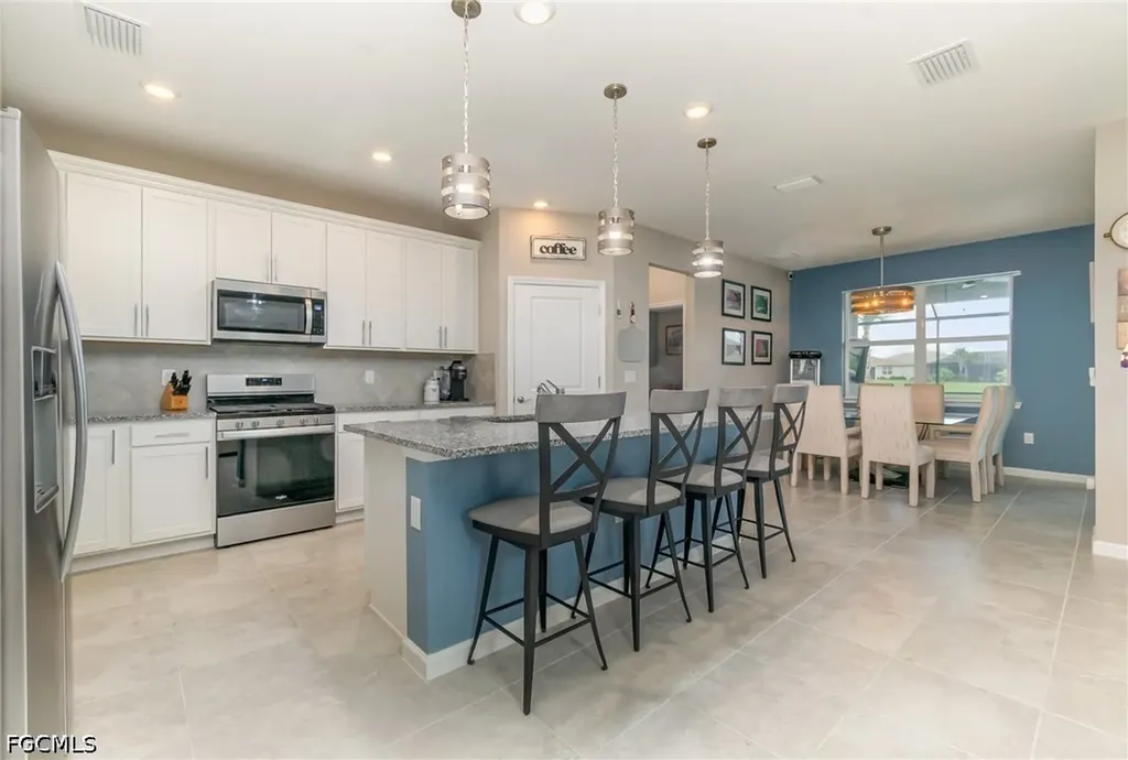 7079 Chapel Creek Lane North Fort Myers FL 33917