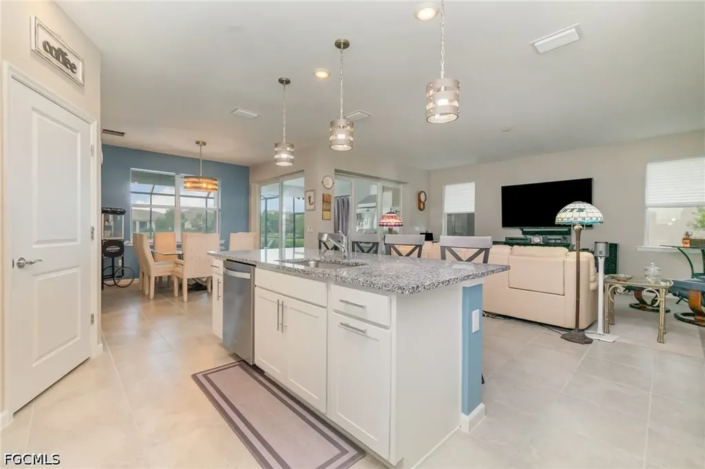 7079 Chapel Creek Lane North Fort Myers FL 33917