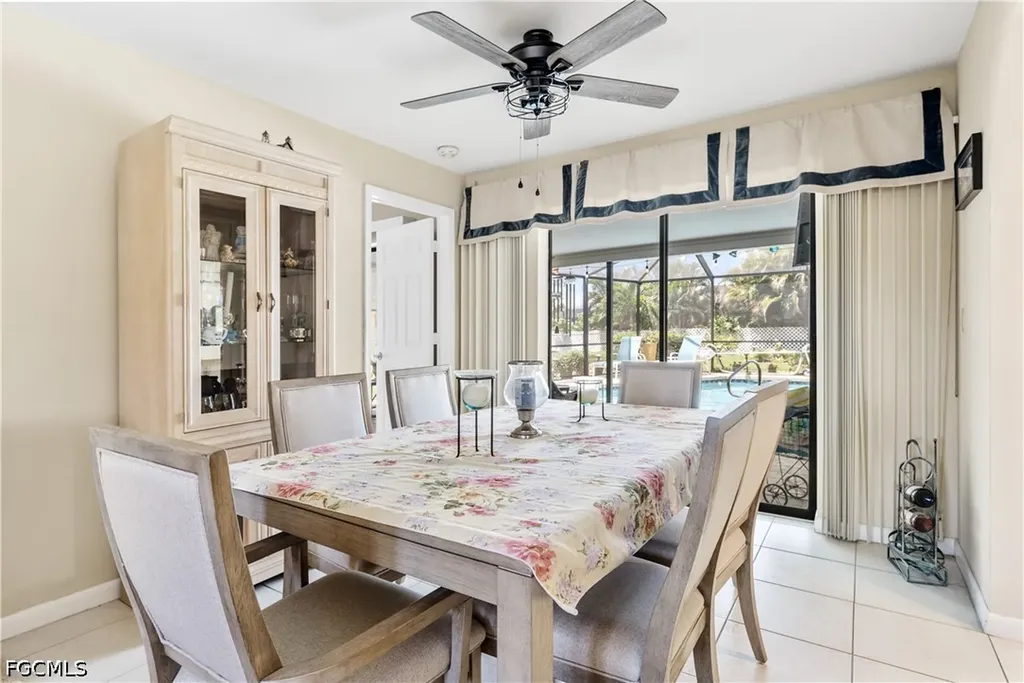 3906 SE 10th Place Cape Coral FL 33904