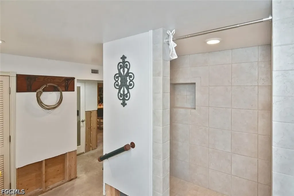 7226 Hendry Creek Drive Fort Myers FL 33908
