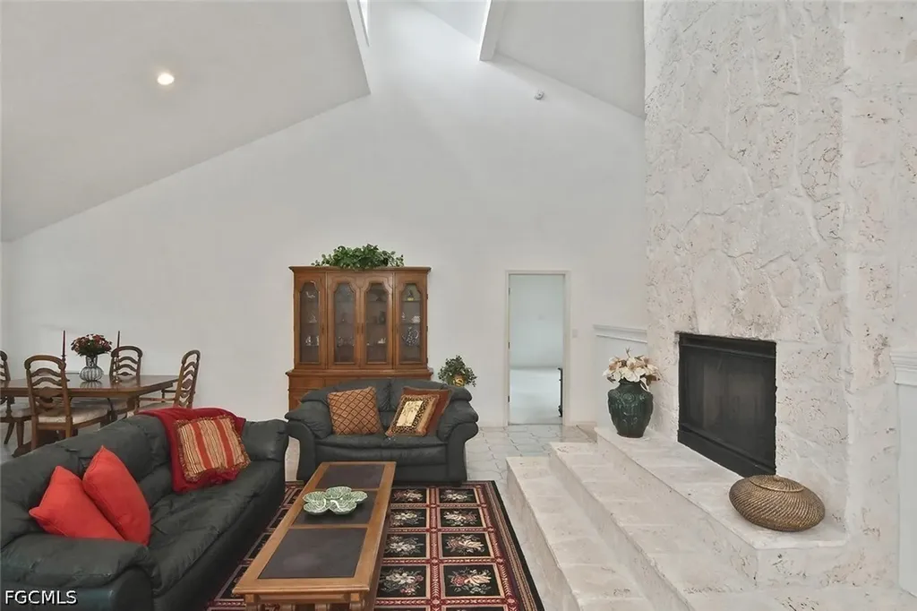 7226 Hendry Creek Drive Fort Myers FL 33908
