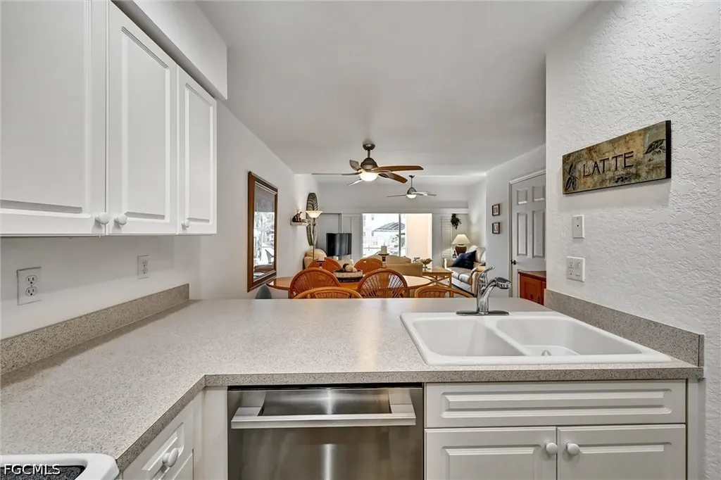 732 Victoria Drive Cape Coral FL 33904