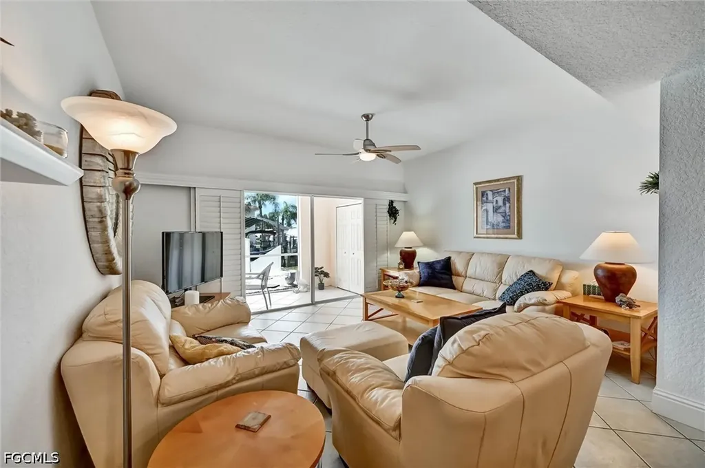 732 Victoria Drive Cape Coral FL 33904