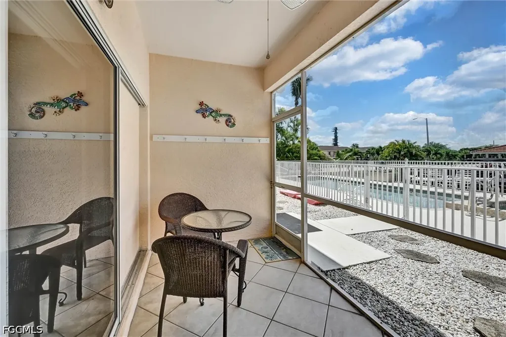 732 Victoria Drive Cape Coral FL 33904