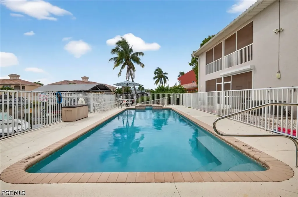 732 Victoria Drive Cape Coral FL 33904