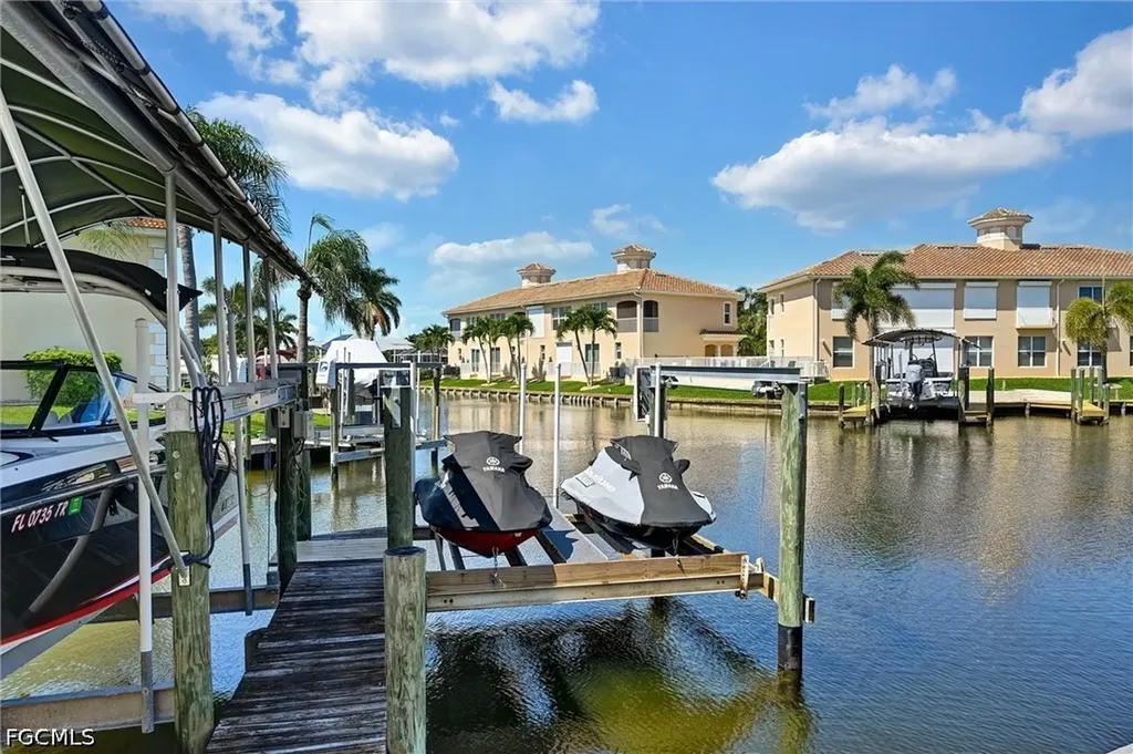 732 Victoria Drive Cape Coral FL 33904