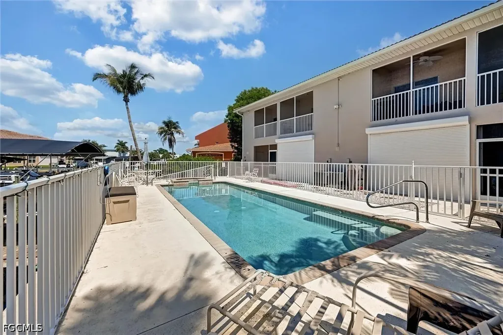 732 Victoria Drive Cape Coral FL 33904