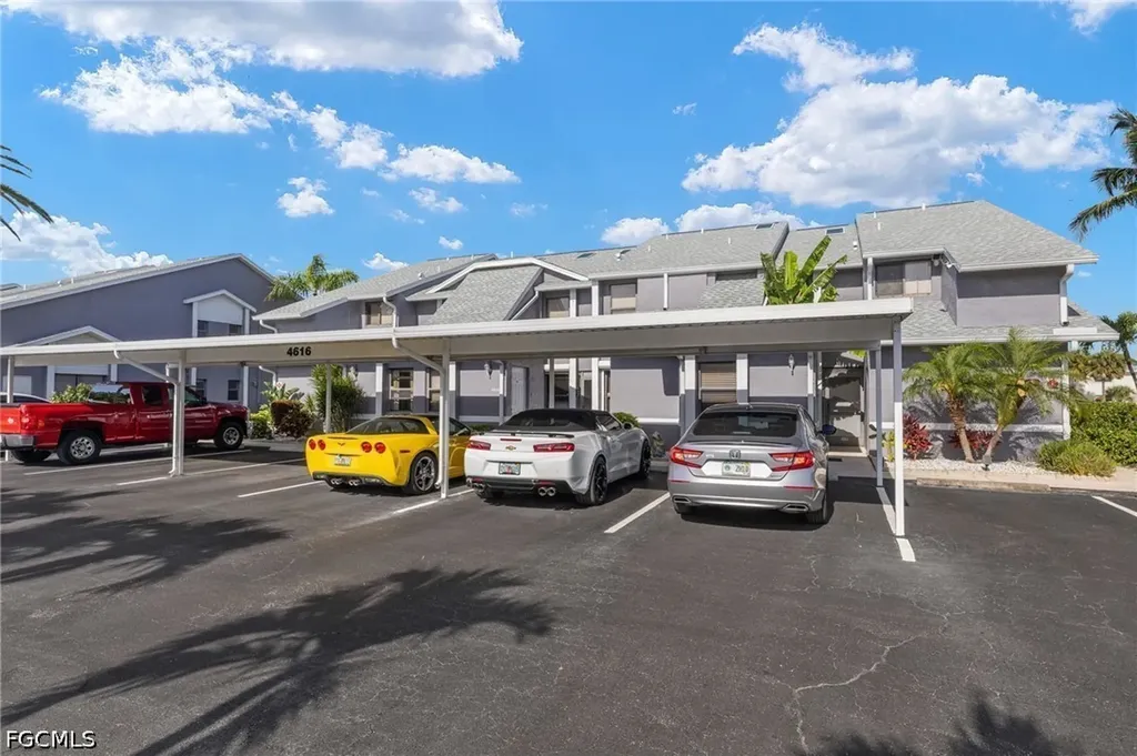 4616 SE 5th Place Cape Coral FL 33904