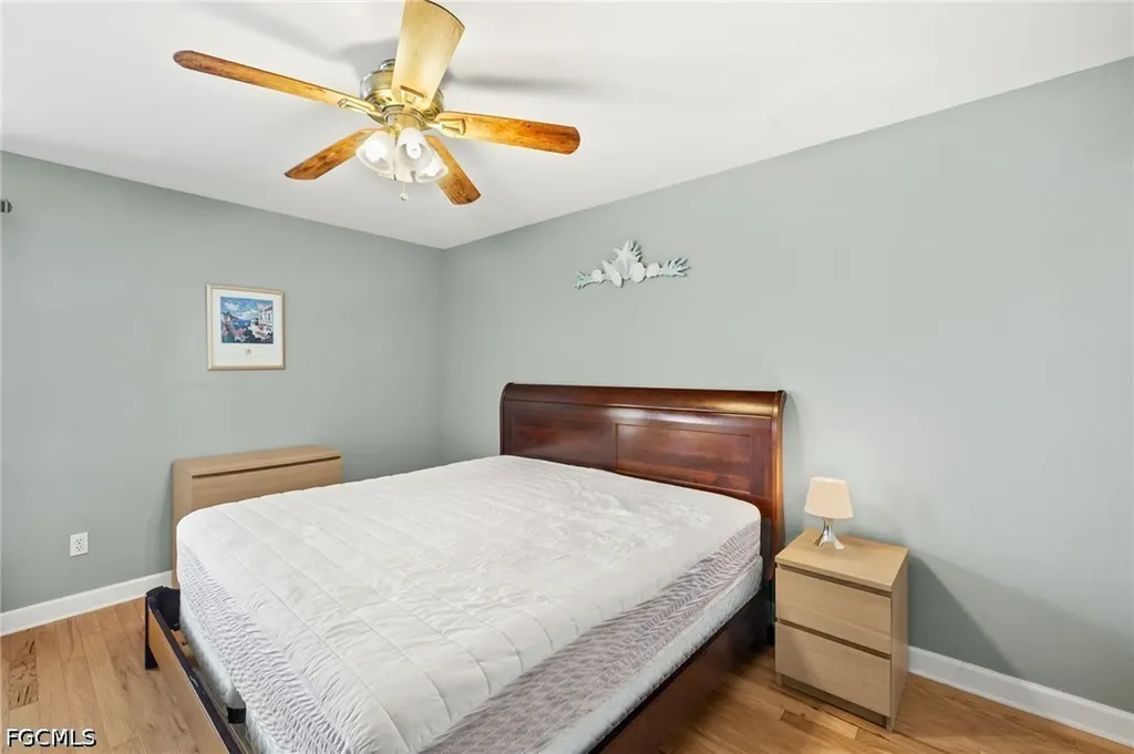4616 SE 5th Place Cape Coral FL 33904