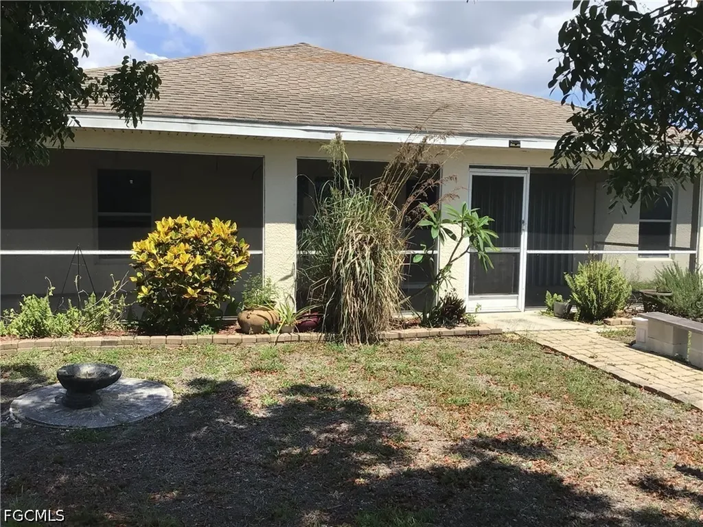 1522 Nelson Road N Cape Coral FL 33993