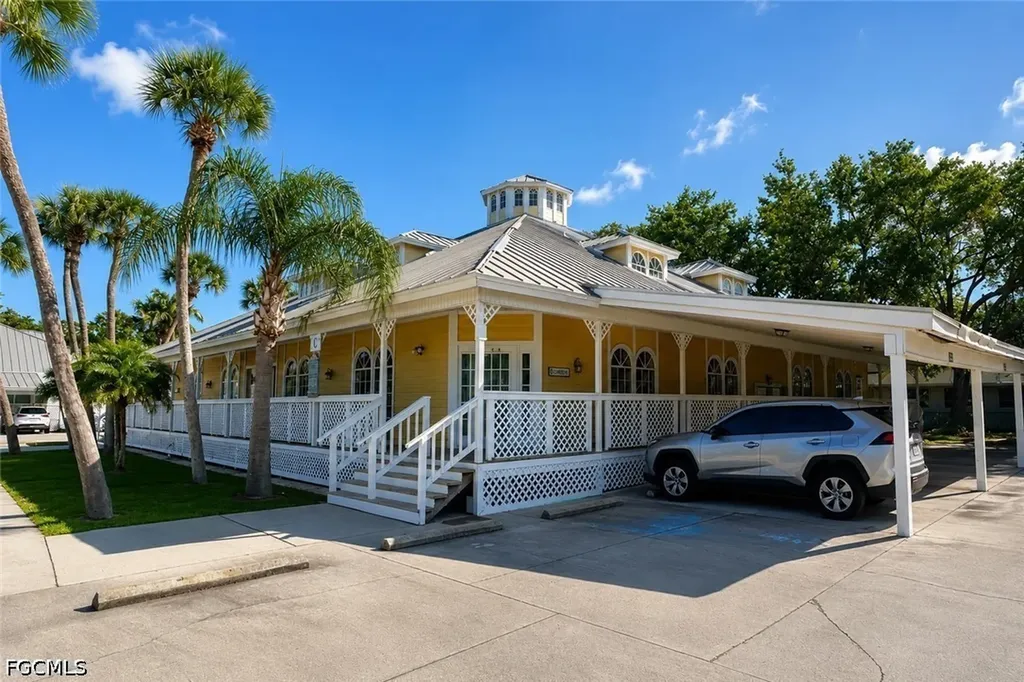 1342 Colonial Boulevard Fort Myers FL 33907
