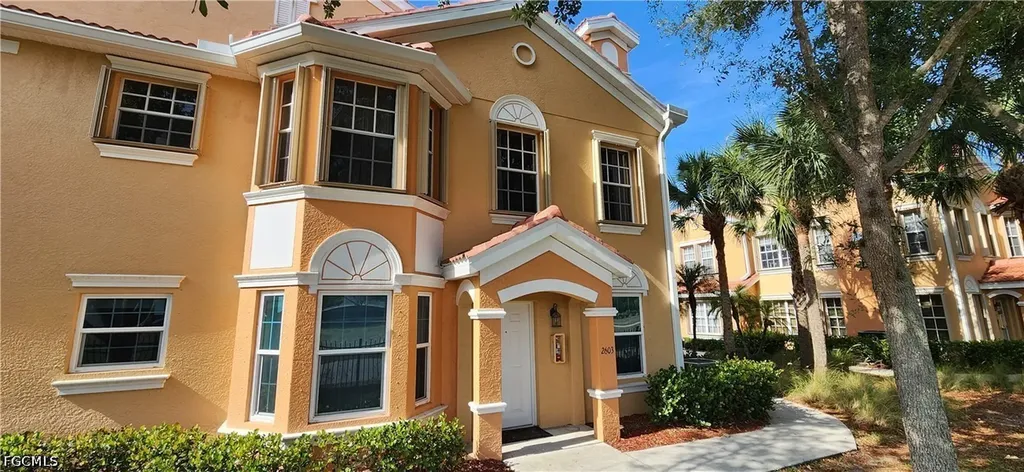 1794 Concordia Lake Circle Cape Coral FL 33909