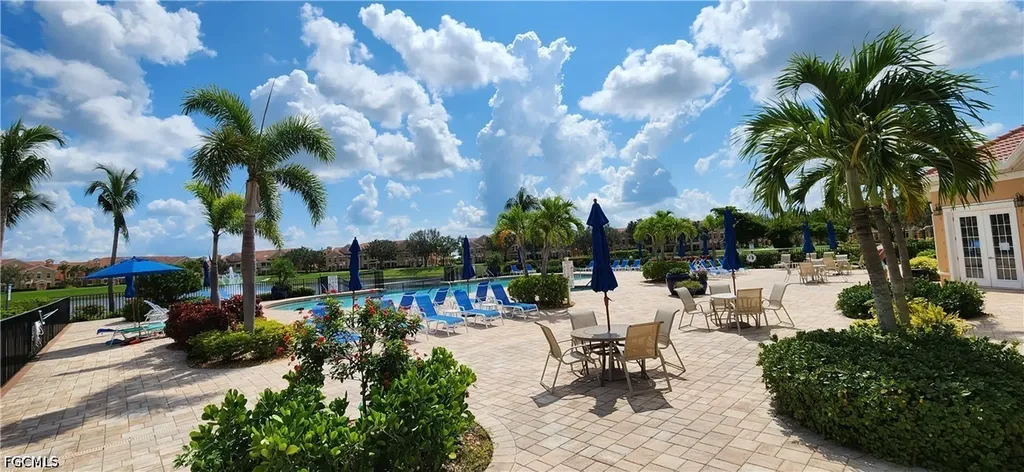 1794 Concordia Lake Circle Cape Coral FL 33909