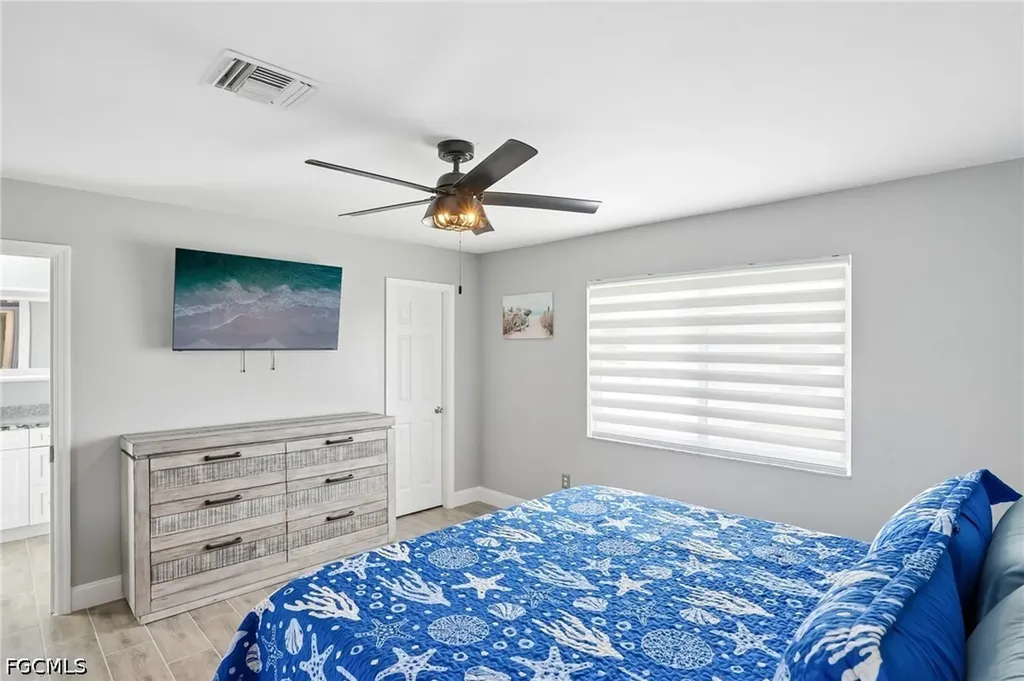 808 SW 14th Place Cape Coral FL 33991