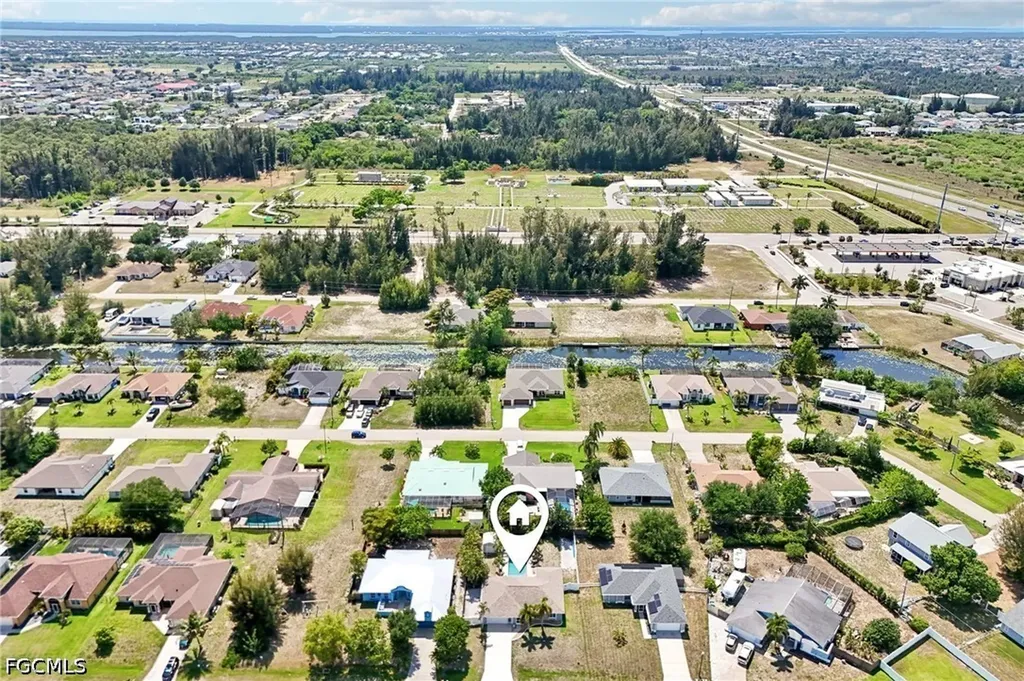 808 SW 14th Place Cape Coral FL 33991