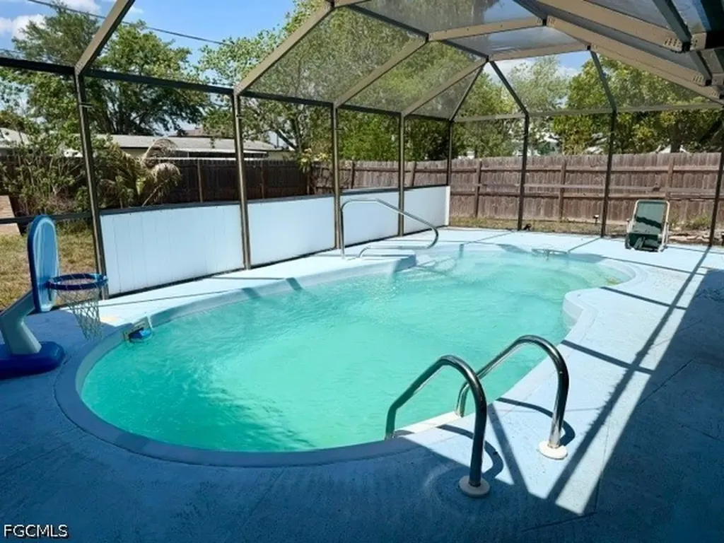 13032 8th Street Fort Myers FL 33905