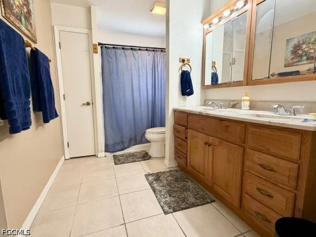 13032 8th Street Fort Myers FL 33905