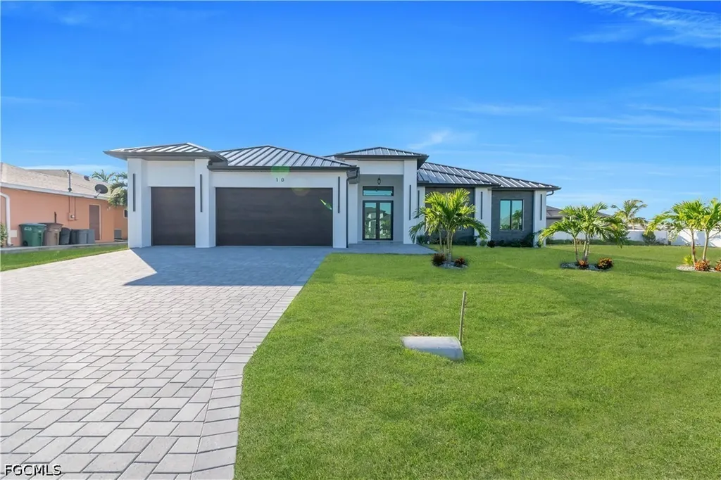 10 SW 35th Avenue Cape Coral FL 33991