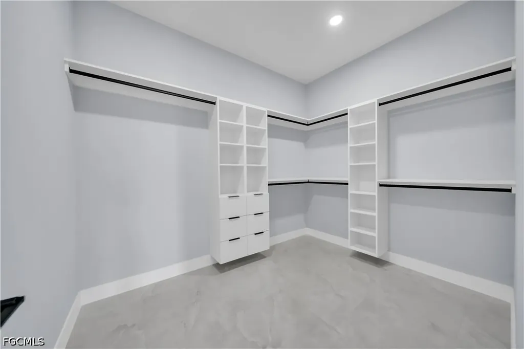 10 SW 35th Avenue Cape Coral FL 33991