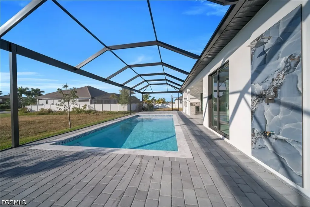 10 SW 35th Avenue Cape Coral FL 33991