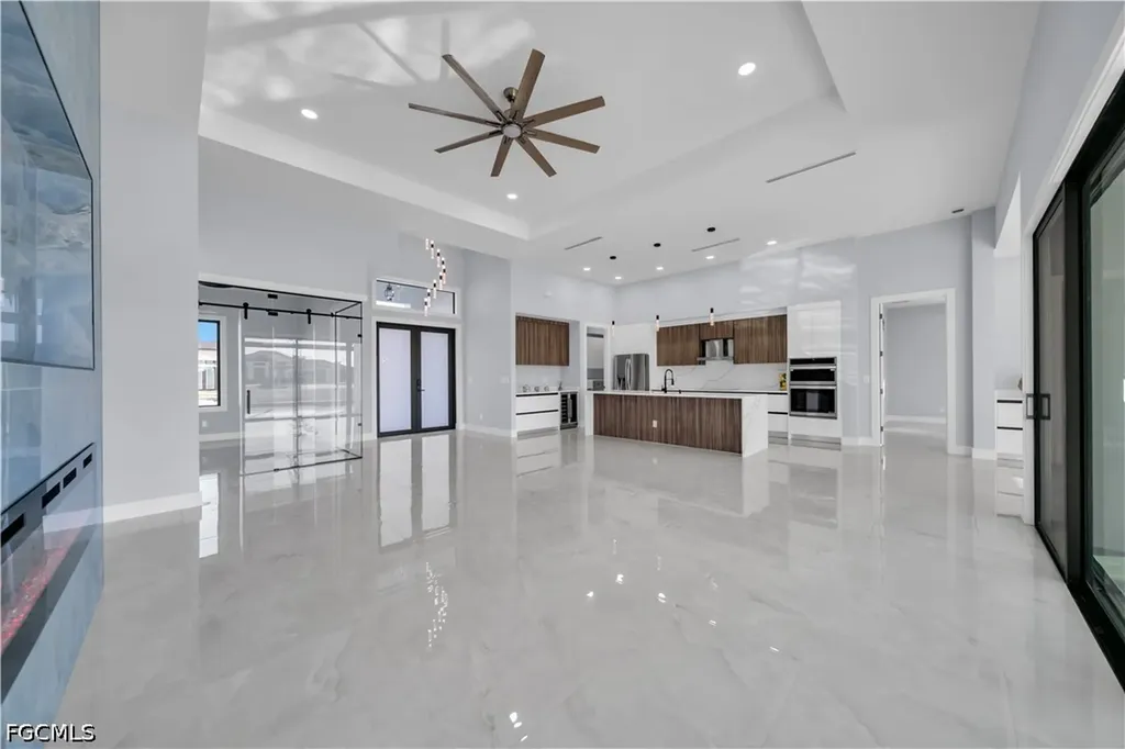 10 SW 35th Avenue Cape Coral FL 33991