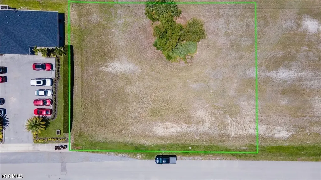 625 & 621 SW 4th Street Cape Coral FL 33991