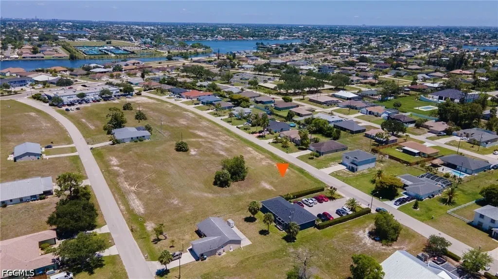 625 & 621 SW 4th Street Cape Coral FL 33991