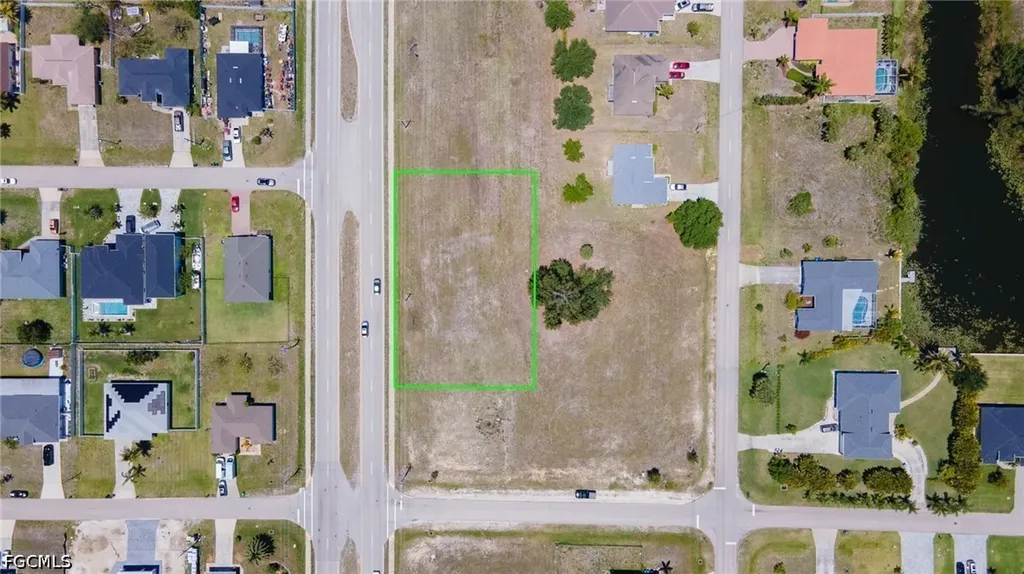 1221 Chiquita Boulevard S Cape Coral FL 33991