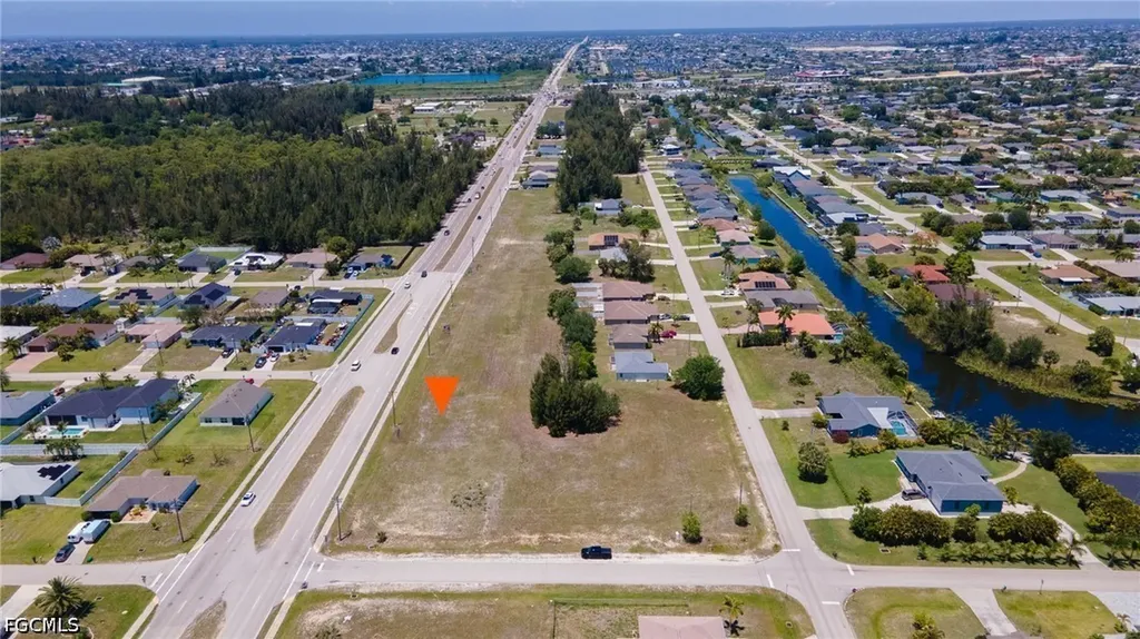 1221 Chiquita Boulevard S Cape Coral FL 33991