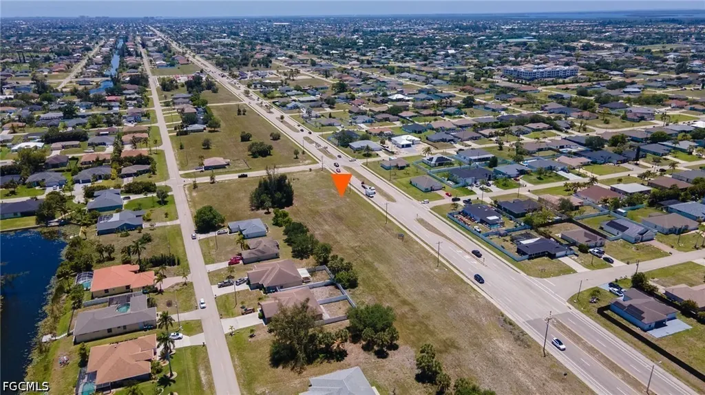 1221 Chiquita Boulevard S Cape Coral FL 33991