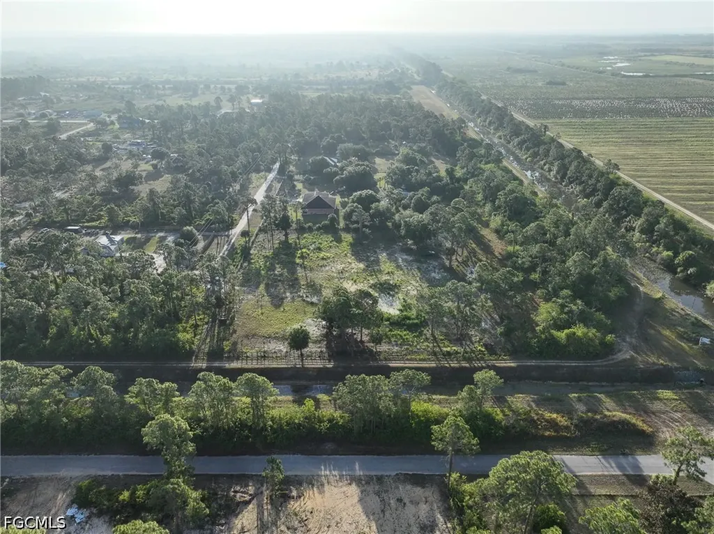 7969 Canal Terrace Labelle FL 33935