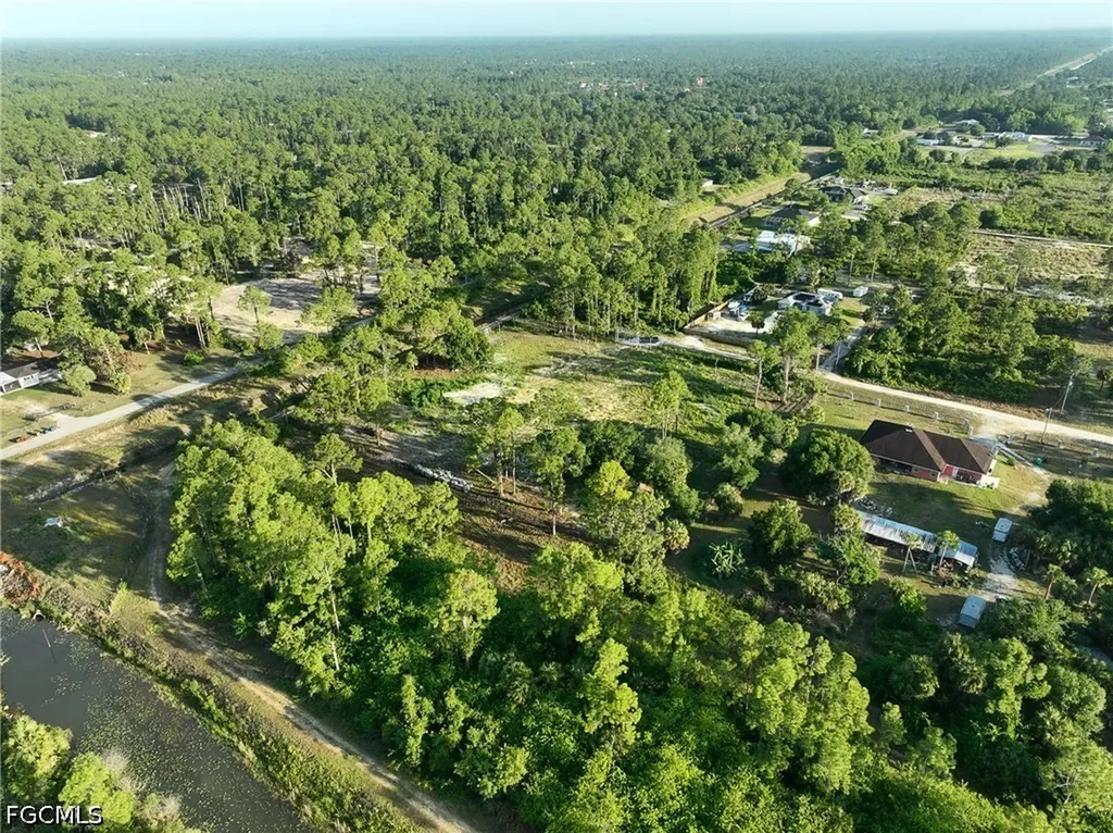 7969 Canal Terrace Labelle FL 33935