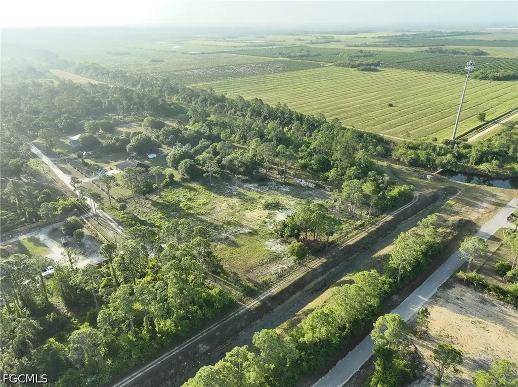 7969 Canal Terrace Labelle FL 33935